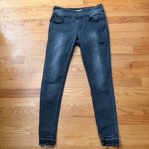 Lola Jeans Julia Ash Mid-Rise Pull-On Ankle Jeans